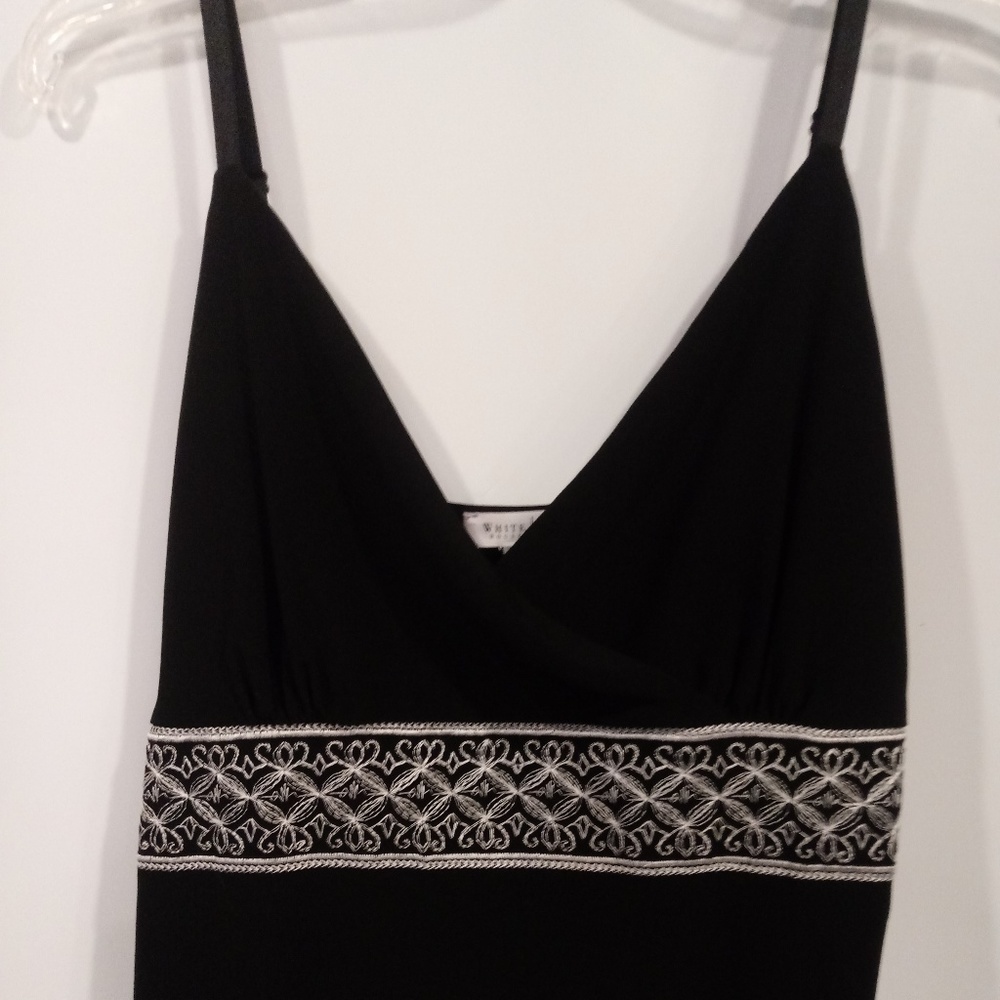 WHITE HOUSE BLACK MARKET Black Cami w/White Detail